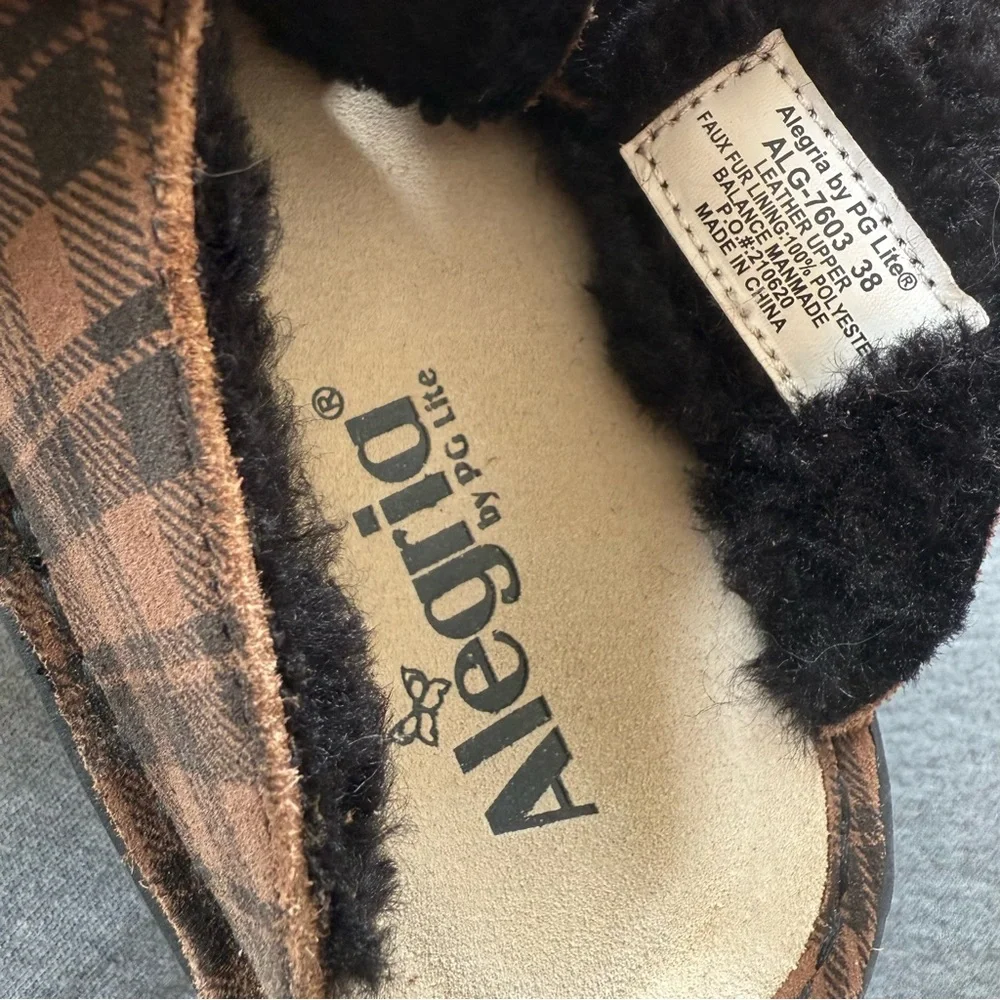 Alegria Brown Plaid Classic Kickin it Shearling Clog Size 8 - Picture 9 of 10